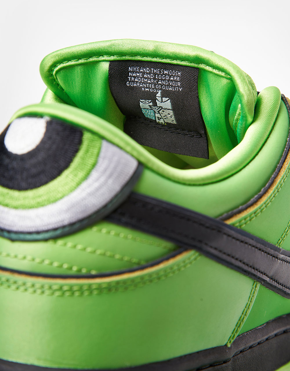 Nike SB x Powerpuff Girls 'Buttercup' Dunk Low Pro QS Skate Shoes - Mean Green/Black-Lotus Pink
