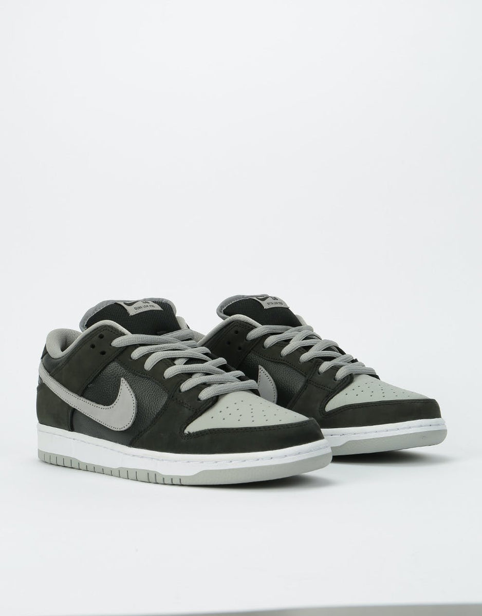 Sb dunk low pro skate outlet shoes - black/medium grey-black-white