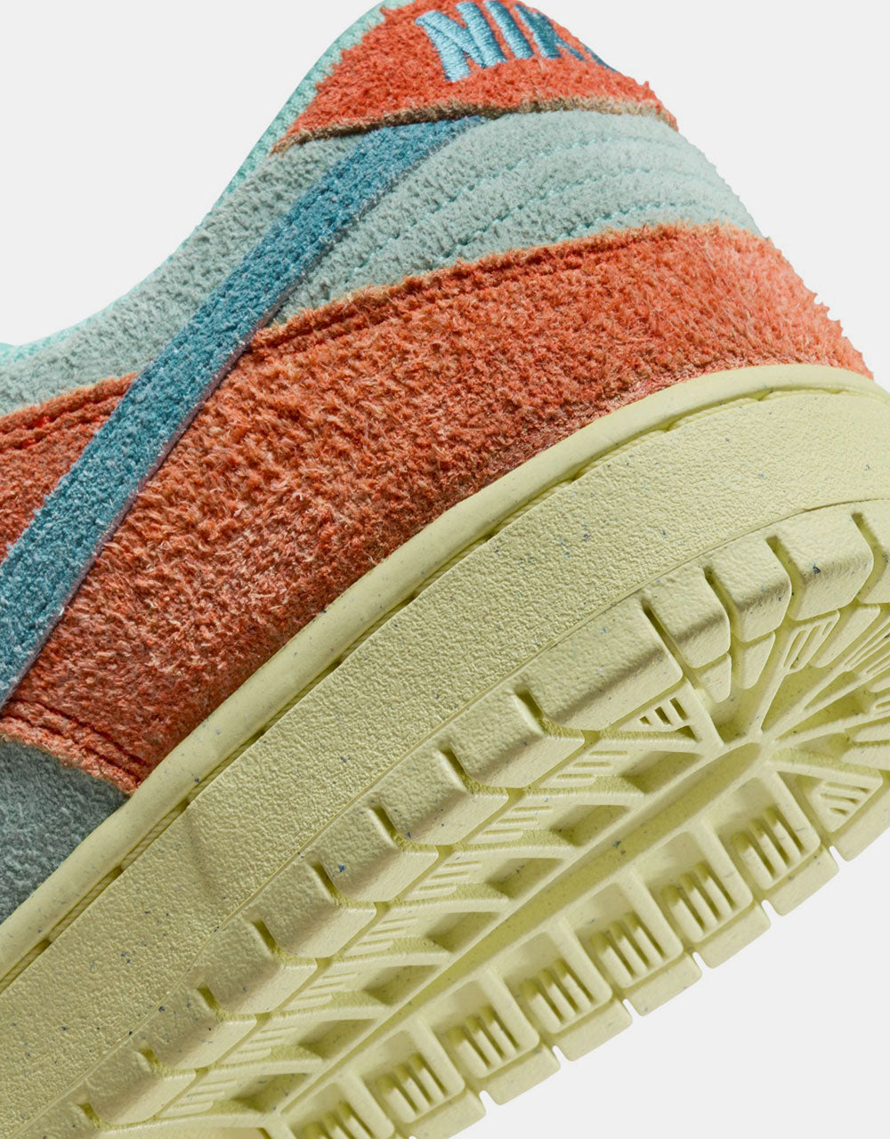 Nike SB Dunk Low Pro Premium Orange/Noise Aqua-Emerald Rise