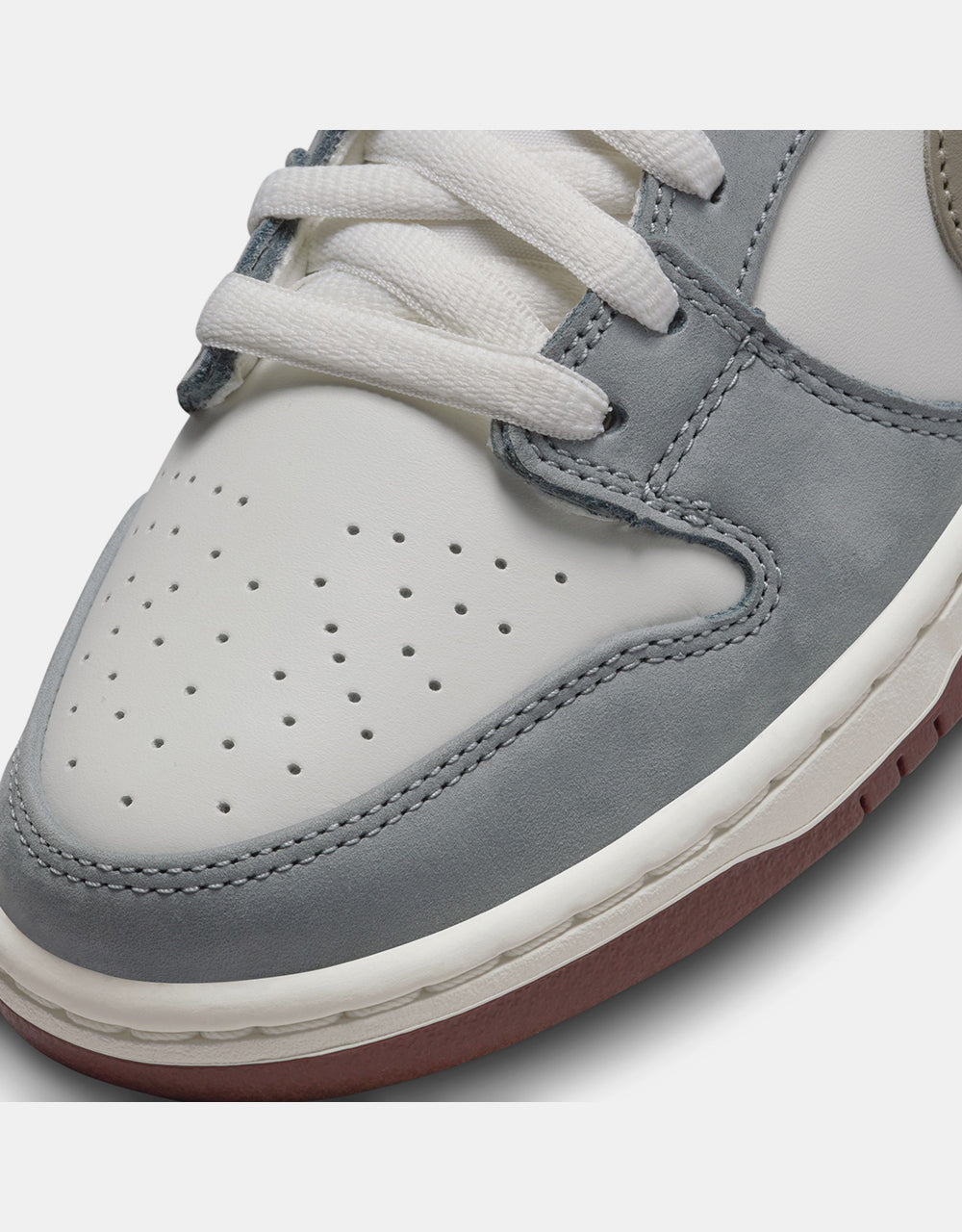 Nike SB 'Yuto' Dunk Low Pro QS Skate Shoes - Wolf Grey/Iron Grey-Sail