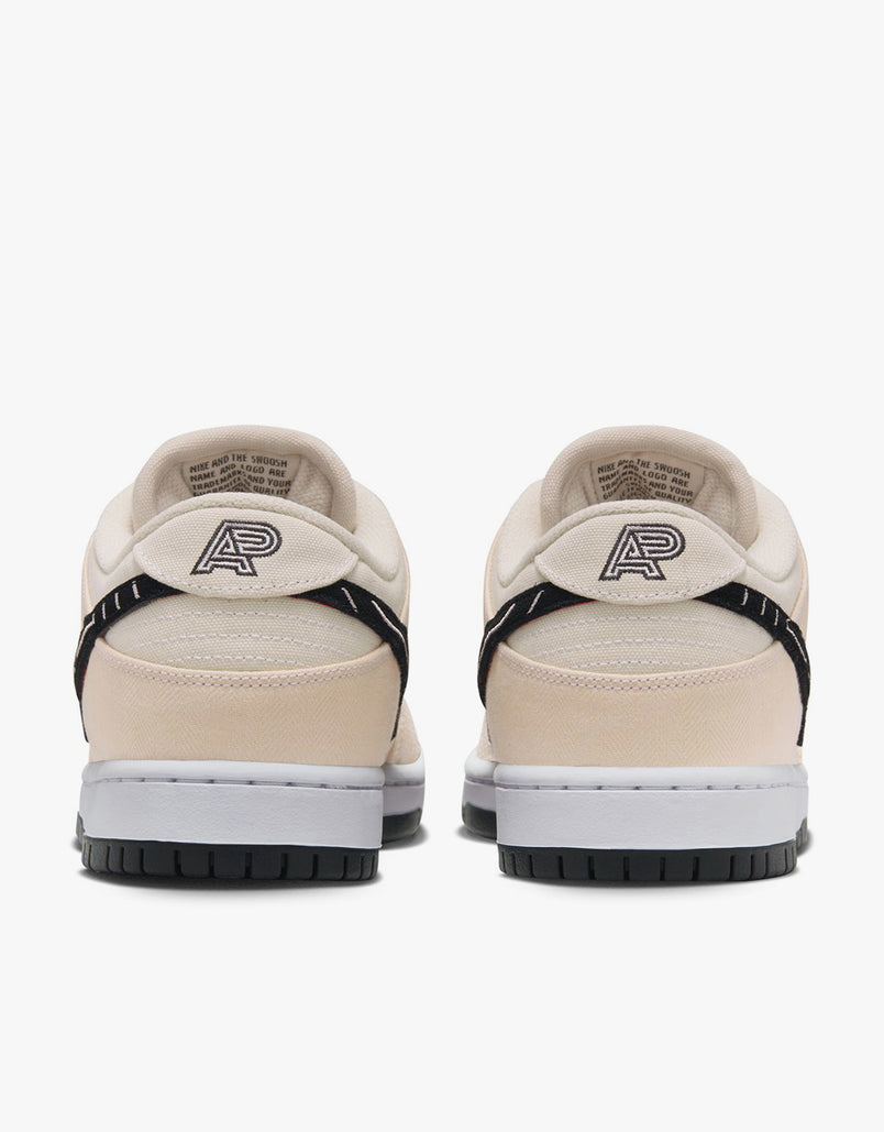 Nike SB 'Albino & Preto' Dunk Low Pro QS Skate Shoes - Fossil