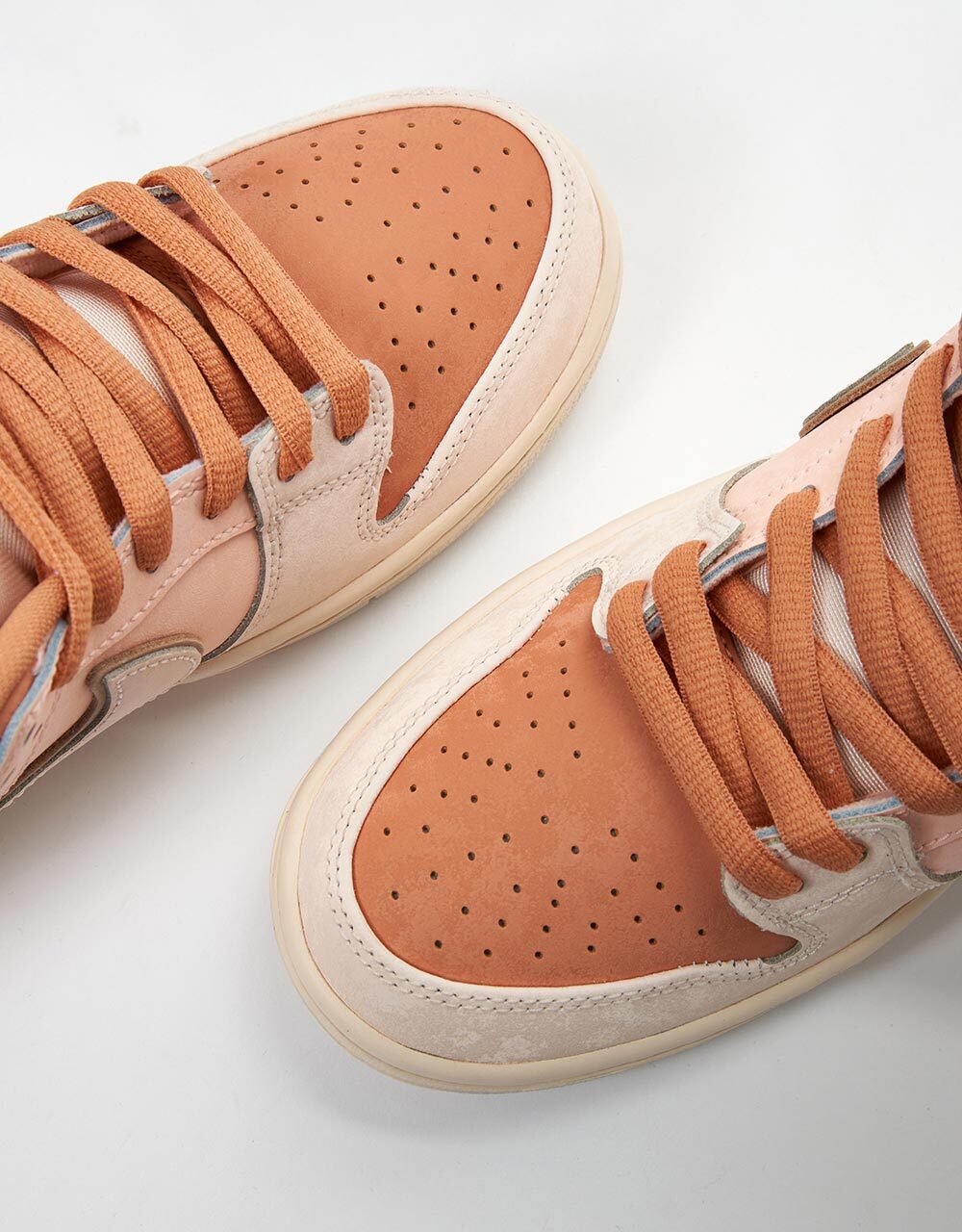 Nike SB 'Trocadero' Dunk Low Pro Premium Skate Shoes - Amber Brown/Guava Ice-Crimson Tint-Hemp