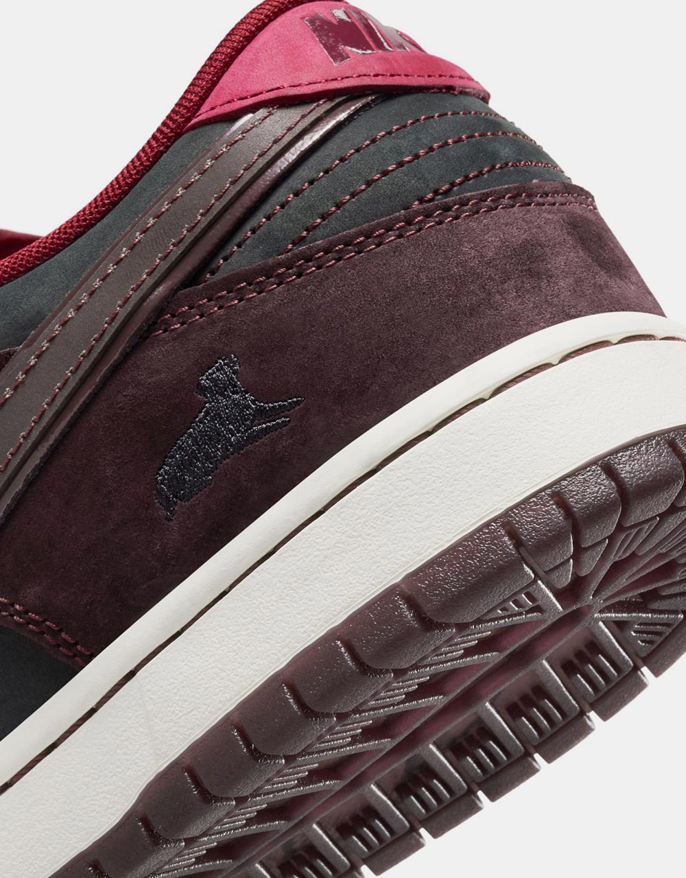 Nike SB 'Riot' Dunk Low Pro QS Skate Shoes Mahogany/Dark