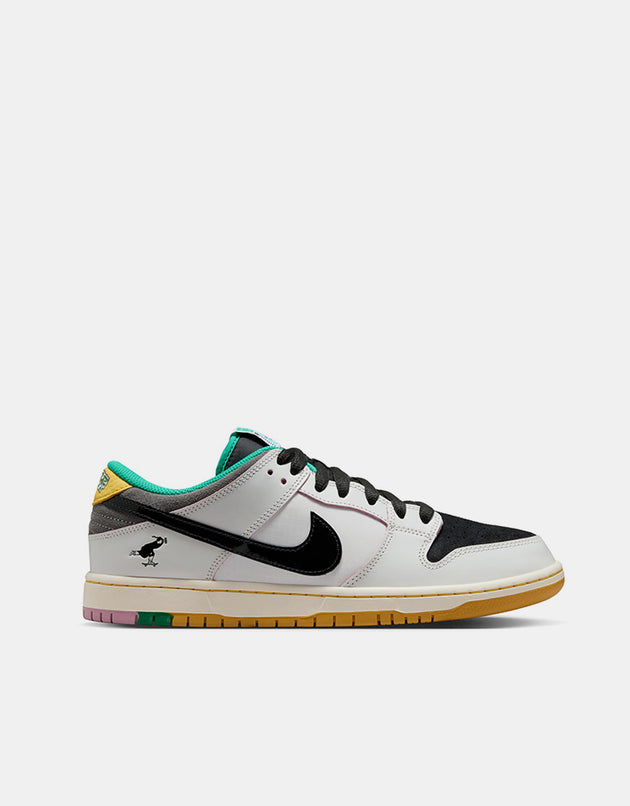 Nike SB 'CSEF' Dunk Low Pro QS Skate Shoes - Summit White/Black-White-Iron Grey