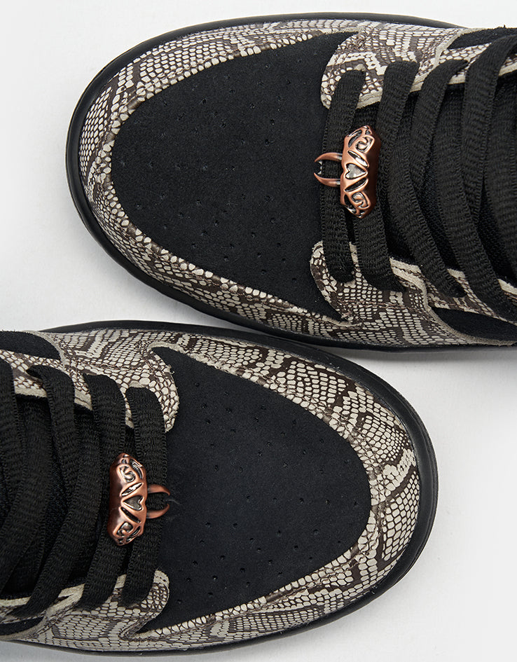 Nike SB 'Dashawn Jordan' Dunk Low Pro Skate Shoes - String/Black-Bright Spruce-Fierce Purple