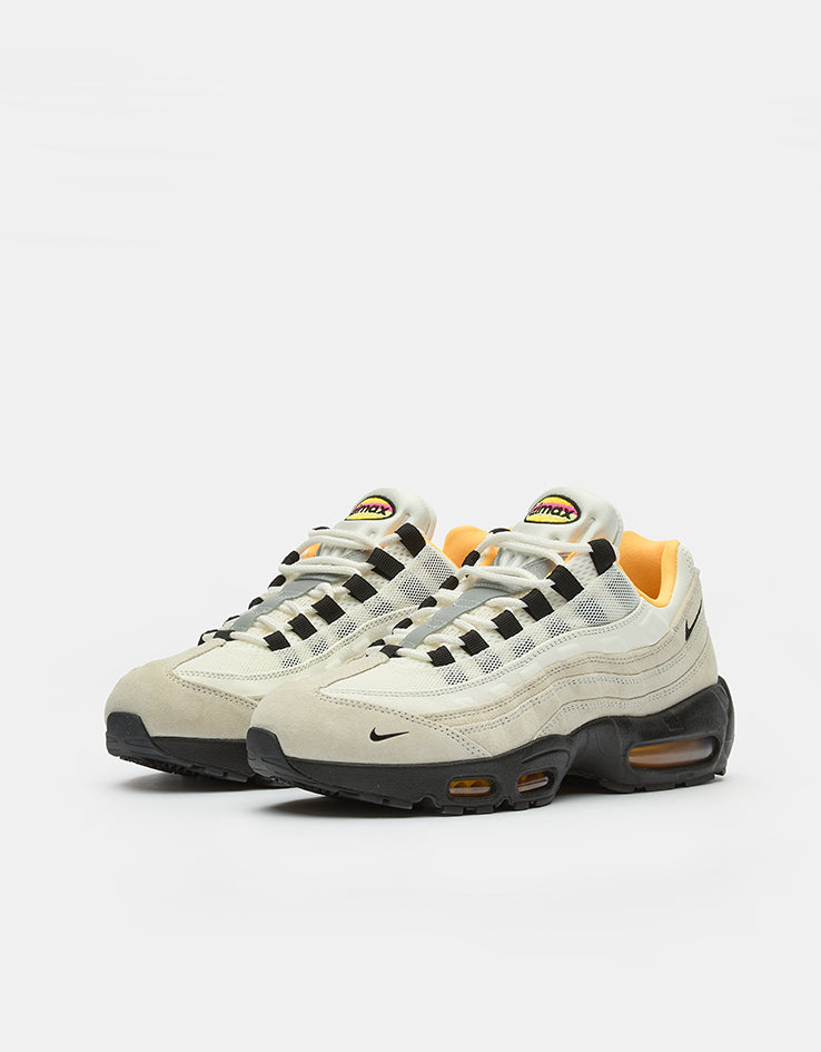 Nike SB Air Max 95 WC Skate Shoes - Sail/Black-Laser Orange