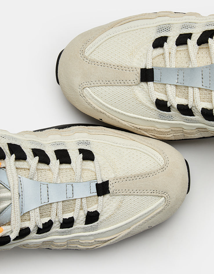 Nike SB Air Max 95 WC Skate Shoes - Sail/Black-Laser Orange