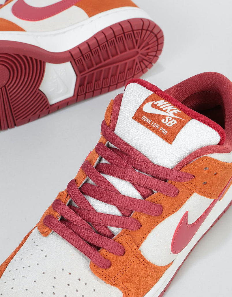 nike sb dunk low dark russet cedar