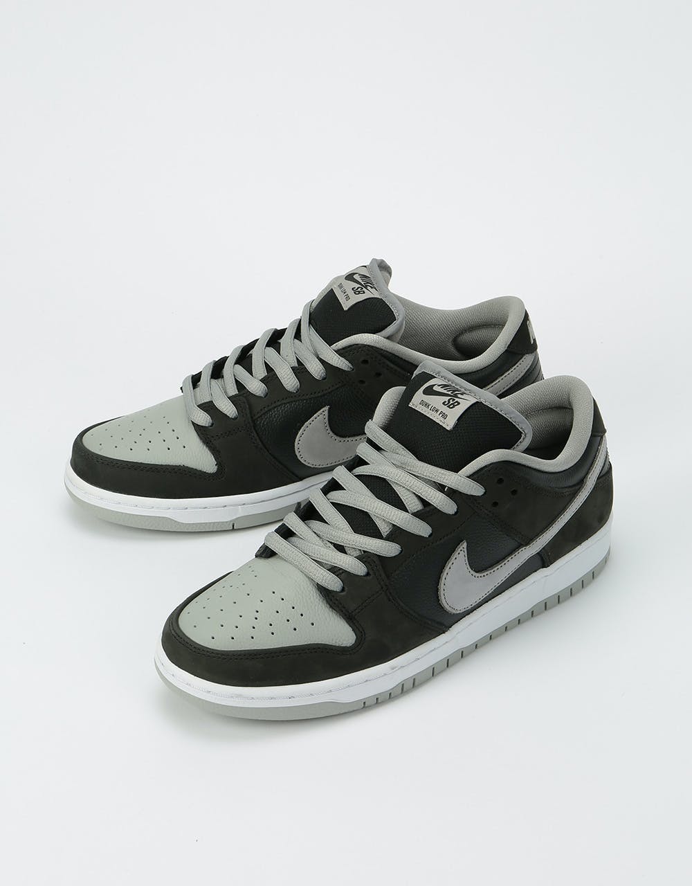 Nike SB Dunk Low Pro Skate Shoes - Black/Medium Grey-Black-White